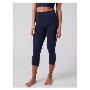 Athleta Women’s Elation Leggings Capri Navy Sz Small